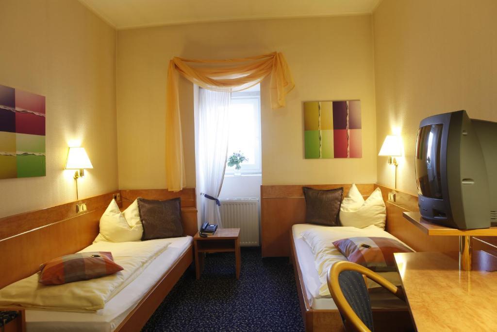 Hotel Villa Brenner Grünstadt Pokój zdjęcie